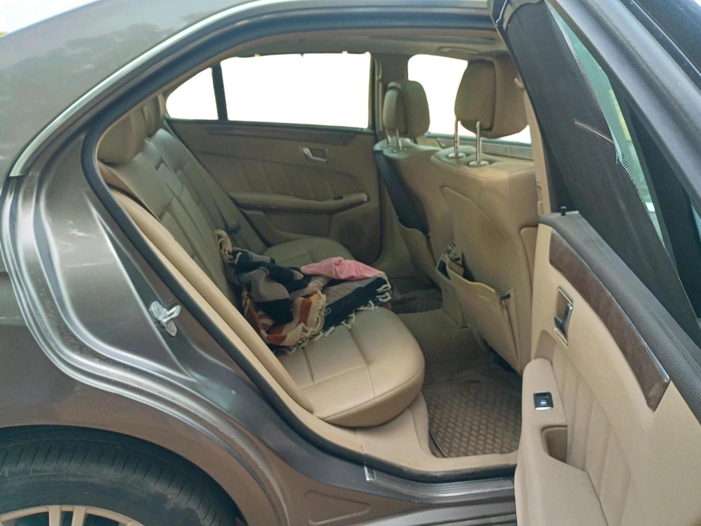 2012 Mercedes Benz E Class E 220 CDI ELEGANCE, Diesel, Automatic, 1,27,904 km, interior