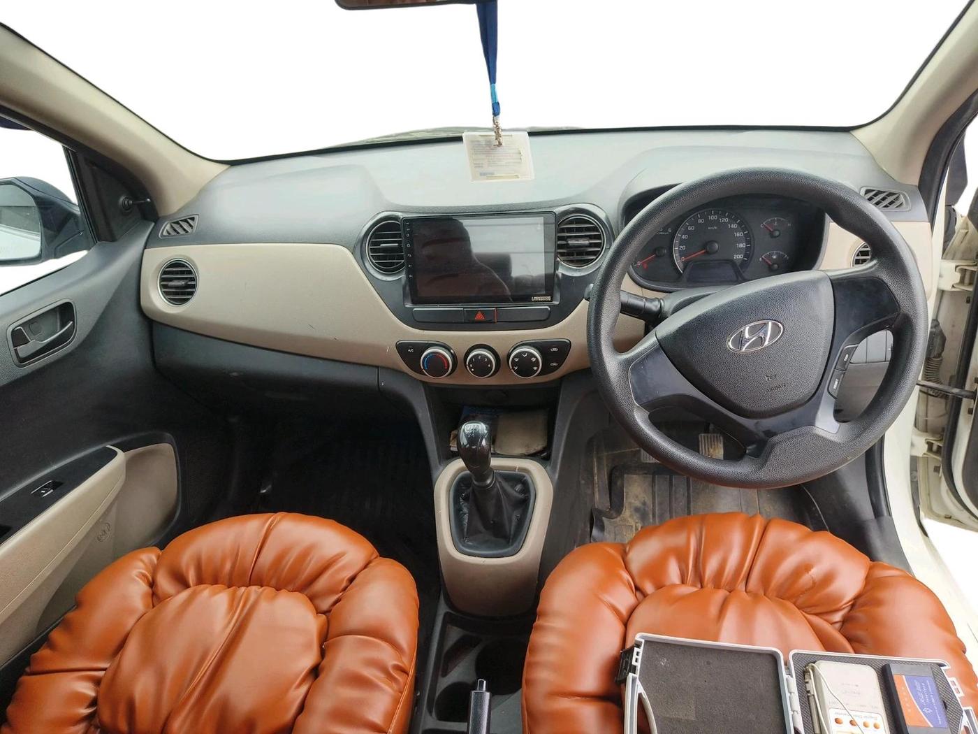 2017 Hyundai XCENT PRIME T PLUS CRDI, Diesel, Manual, 82,031 km, interior