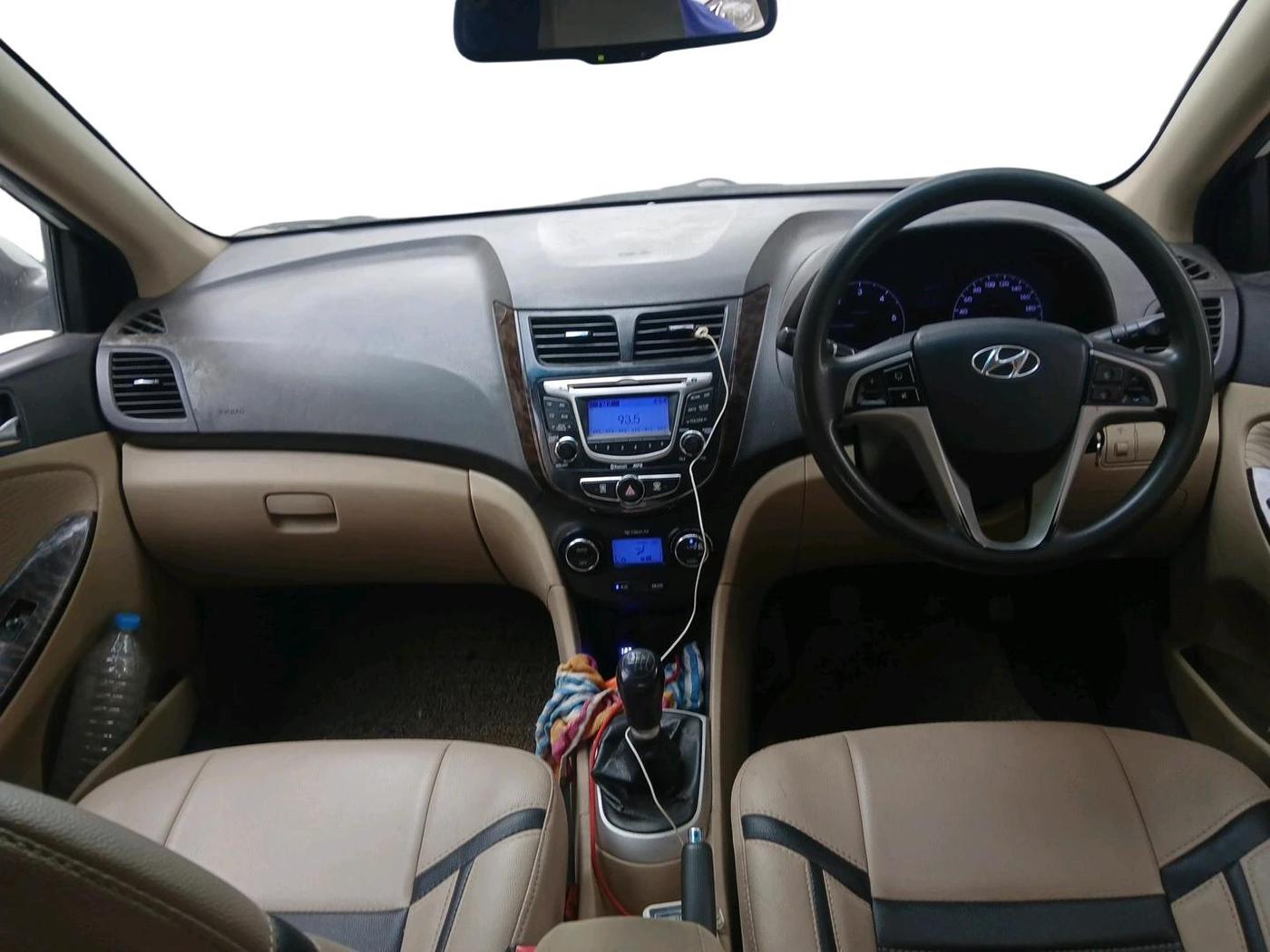 2013 Hyundai Verna FLUIDIC 1.6 CRDI SX, Diesel, Manual, 2,05,447 km, interior