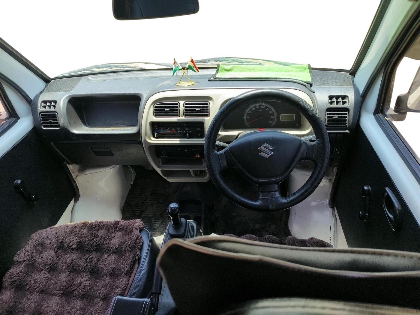 2021 Maruti Eeco 5 STR WITH A/C+HTR, CNG, Manual, 87,972 km, interior