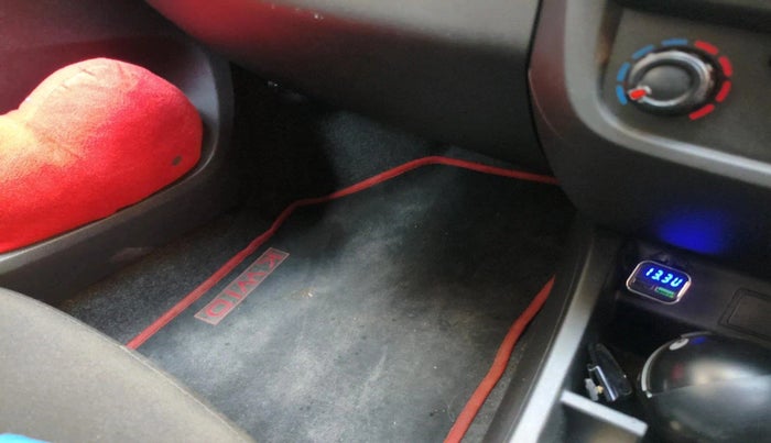 2022 Renault Kwid RXL 1.0 AMT, Petrol, Automatic, 12,227 km, interior