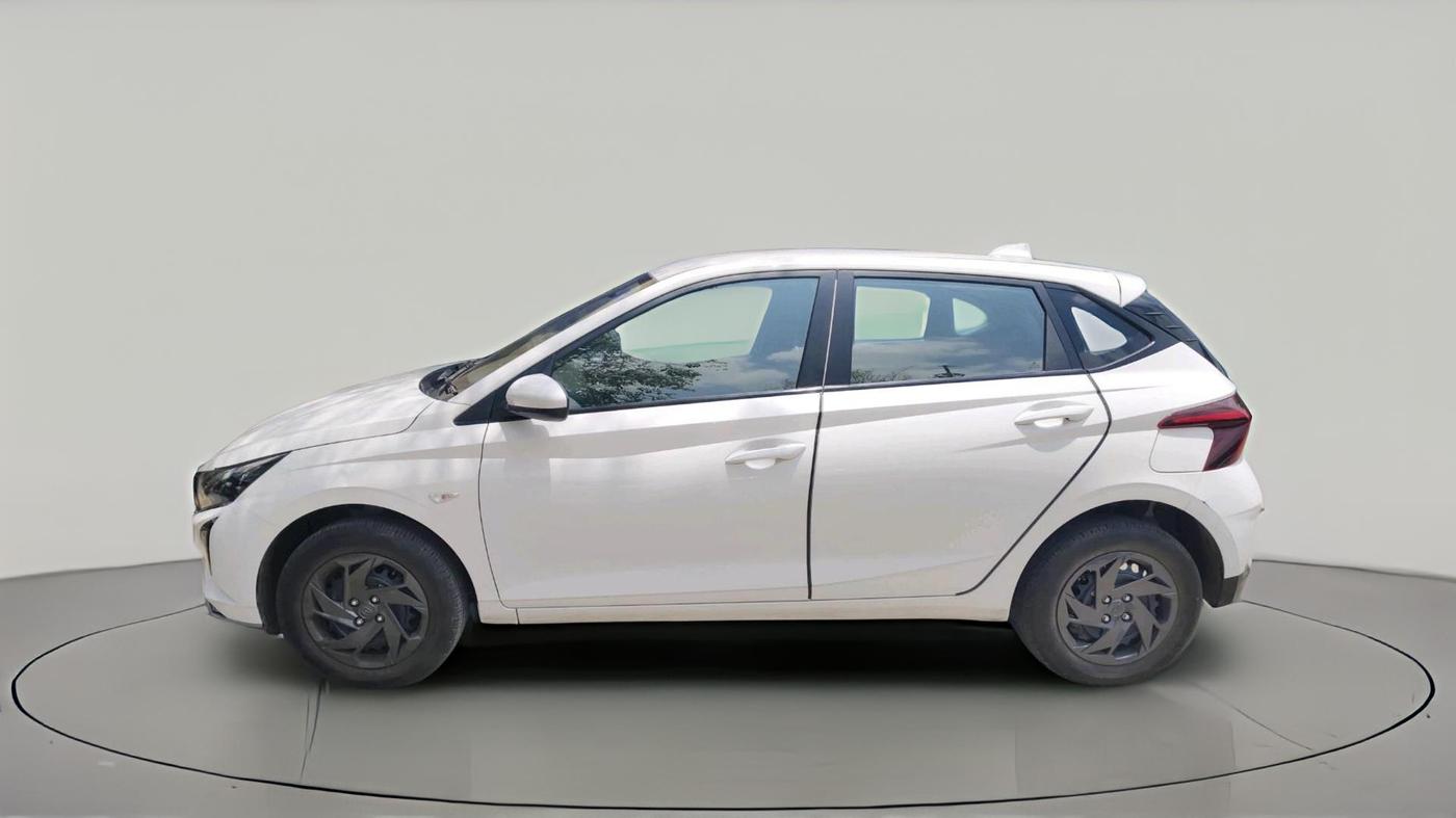 2023 Hyundai NEW I20 MAGNA 1.2 MT, Petrol, Manual, 7,918 km, exterior