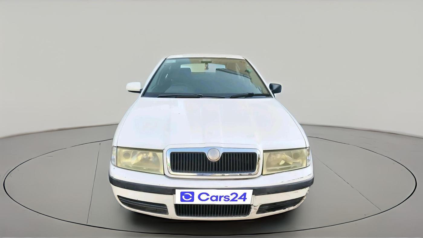 2007 Skoda Octavia AMBIENTE 1.9 TDI, Diesel, Manual, 1,36,512 km, exterior