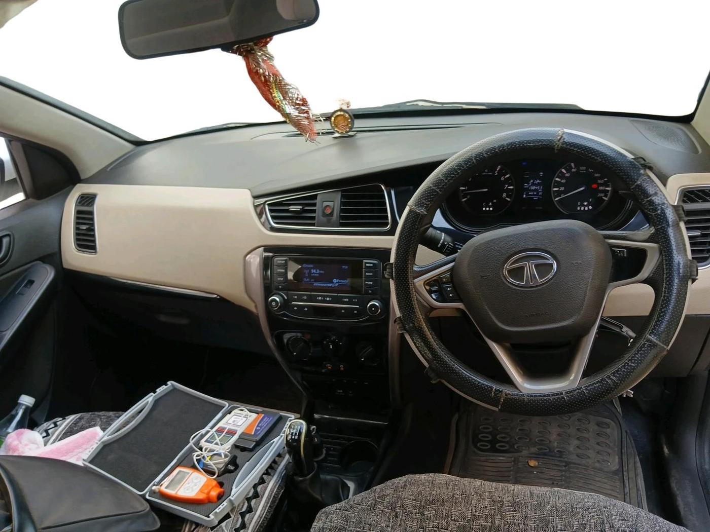 2016 Tata Zest XMS PETROL, CNG, Manual, 1,38,454 km, interior