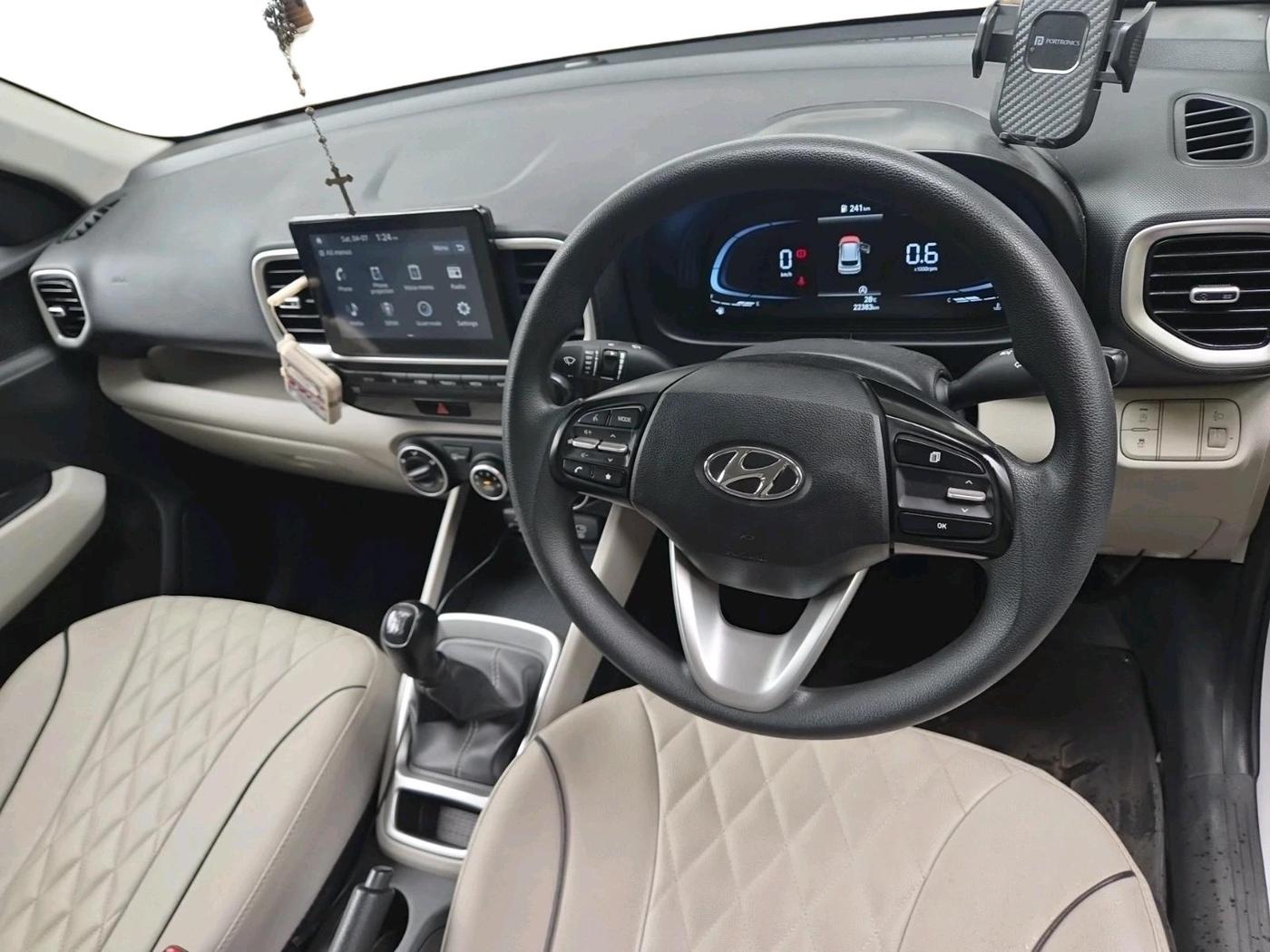 2024 Hyundai VENUE S (O) 1.0 Turbo MT, Petrol, Manual, 22,383 km, interior