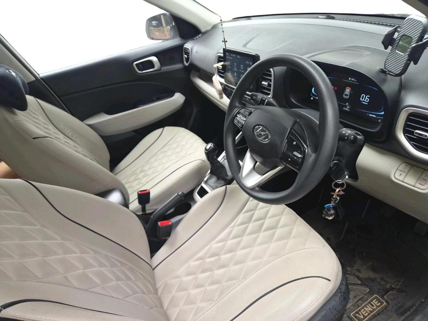 2024 Hyundai VENUE S (O) 1.0 Turbo MT, Petrol, Manual, 22,383 km, interior