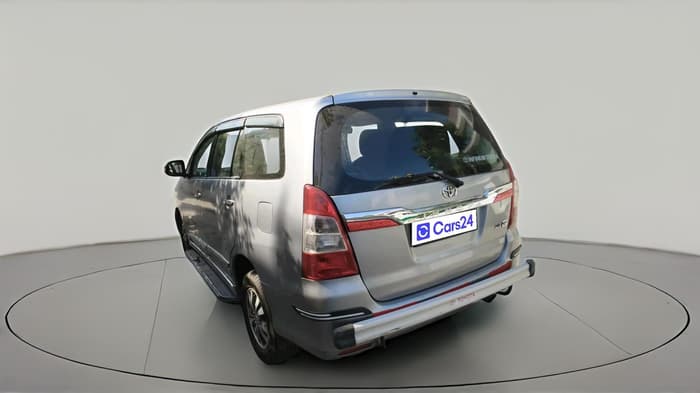 2015 Toyota Innova 2.5 VX 7 STR, Diesel, Manual, 2,24,045 km, exterior