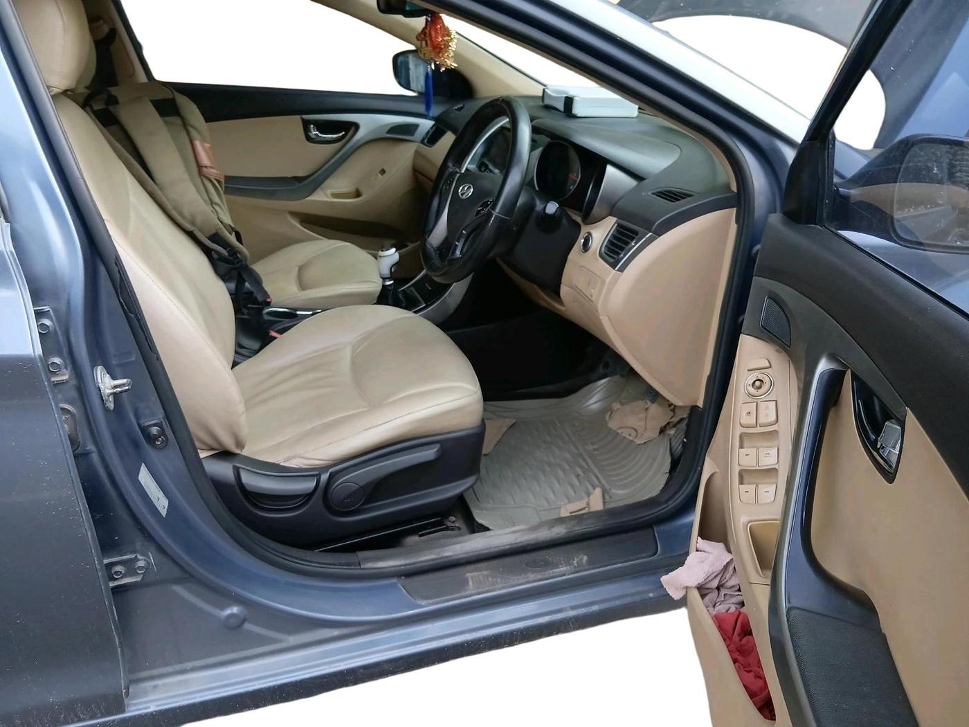 2014 Hyundai New Elantra 1.6 S MT DIESEL, Diesel, Manual, 89,140 km, interior