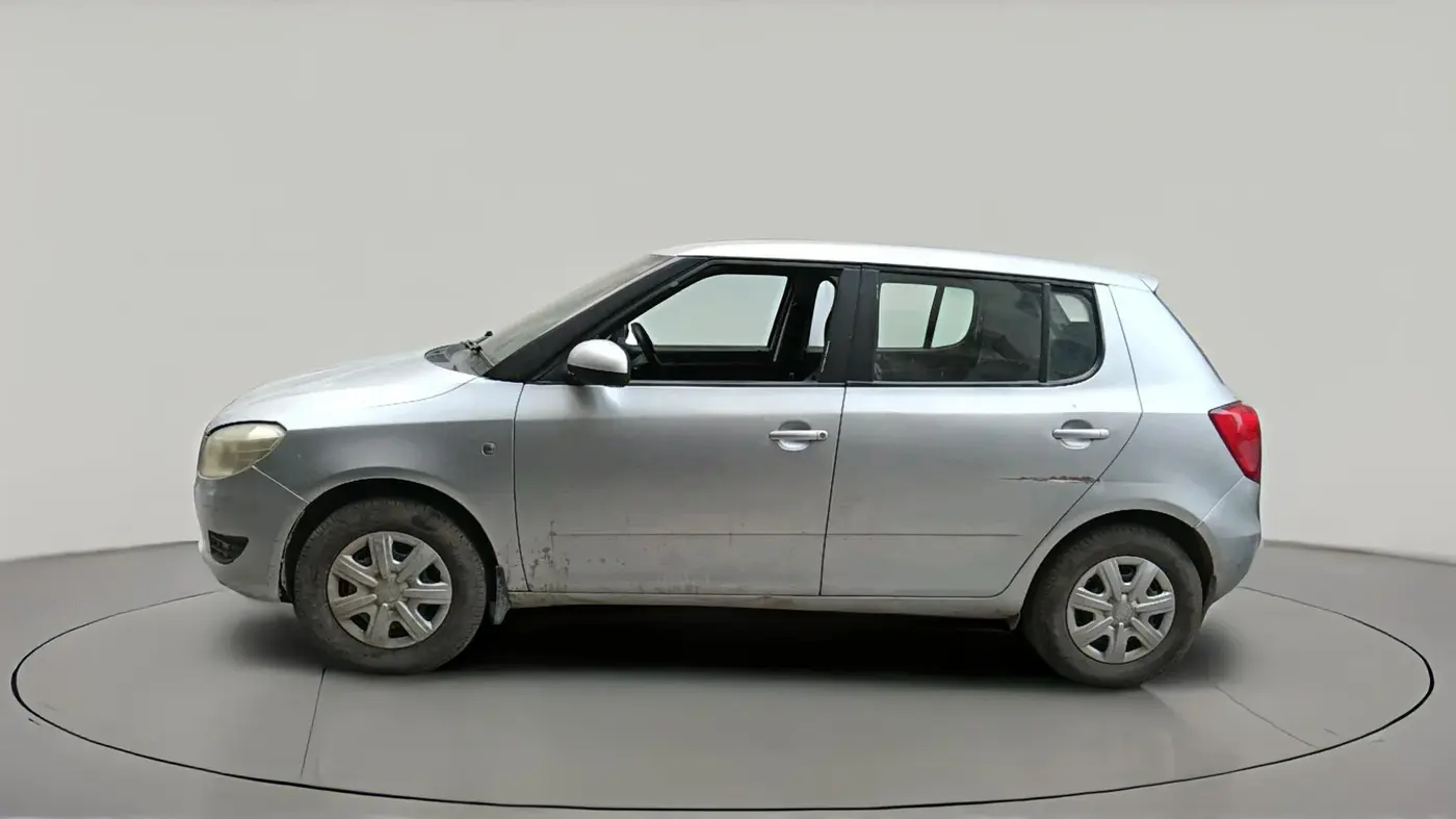 2012 Skoda Fabia ACTIVE PLUS 1.2 MPI, CNG, Manual, 99,749 km, exterior