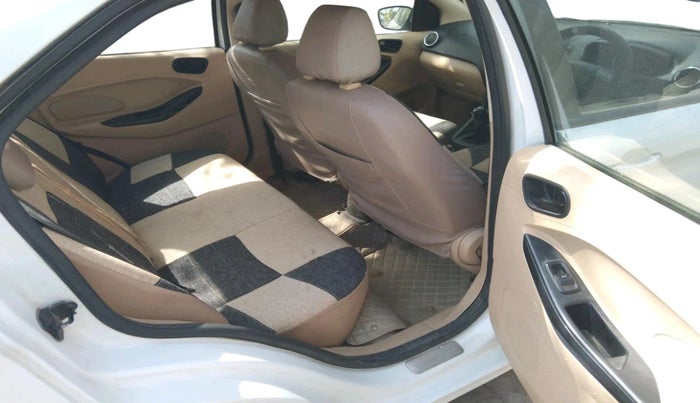 2017 Ford Figo Aspire TITANIUM 1.2 PETROL, Petrol, Manual, 68,988 km, interior