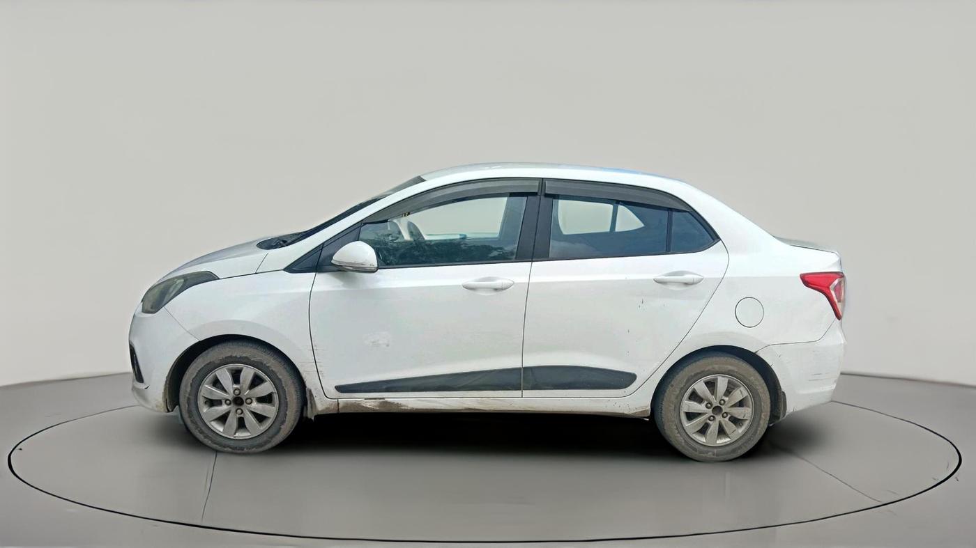 2016 Hyundai Xcent SX 1.1 CRDI, Diesel, Manual, 2,15,824 km, exterior