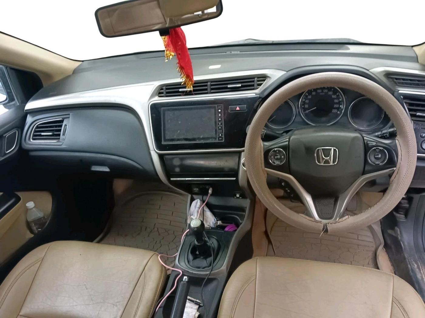 2022 Honda City 1.5L I-VTEC V MT 4TH GEN, CNG, Manual, 1,24,332 km, interior