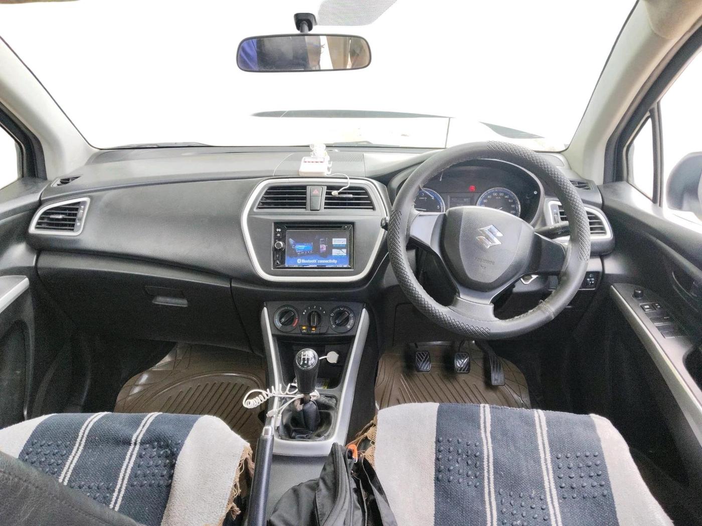 2015 Maruti S Cross SIGMA 1.3, Diesel, Manual, 1,03,821 km, interior