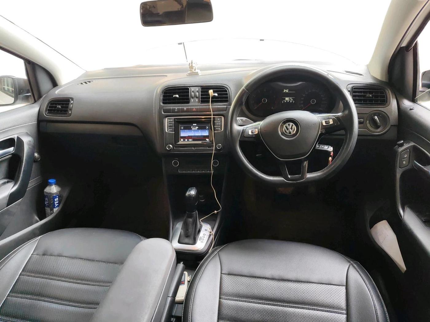 2021 Volkswagen Polo COMFORTLINE 1.0L TSI AT, Petrol, Automatic, 88,017 km, interior