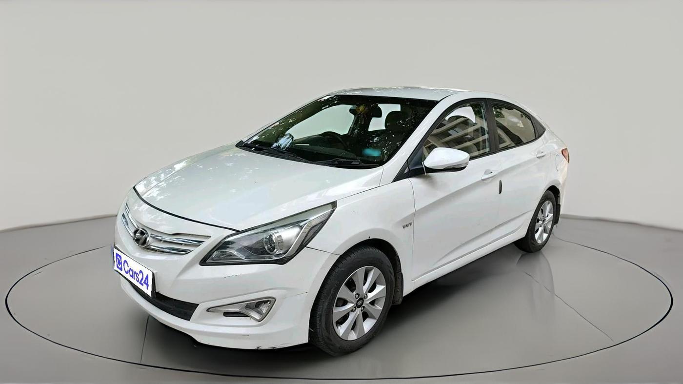 2015 Hyundai Verna FLUIDIC 4S 1.6 VTVT S, Petrol, Manual, 1,05,138 km, exterior