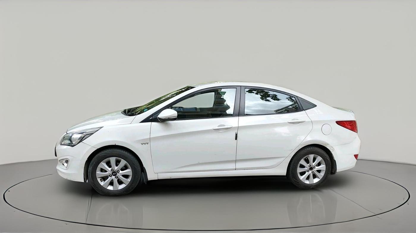 2015 Hyundai Verna FLUIDIC 4S 1.6 VTVT S, Petrol, Manual, 1,05,138 km, exterior