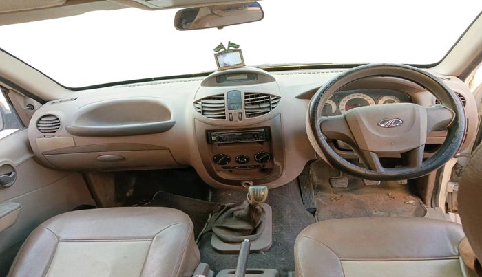 2011 Mahindra Xylo E4, Diesel, Manual, 1,25,516 km, interior