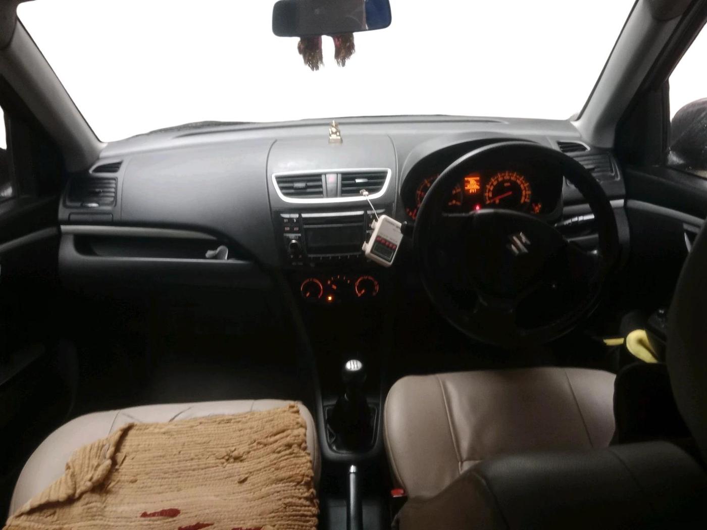 2015 Maruti Swift VDI, Diesel, Manual, 1,23,334 km, interior