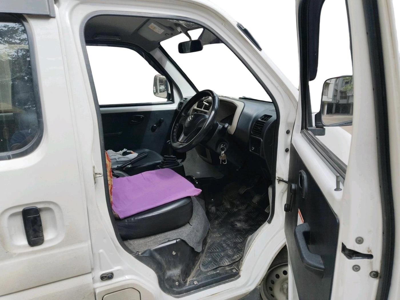 2023 Maruti Eeco 5 STR AC CNG, CNG, Manual, 1,90,173 km, interior