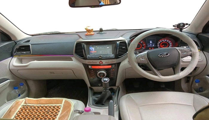 2021 Mahindra XUV300 W8 (O) 1.5 DIESEL, Diesel, Manual, 93,000 km, interior