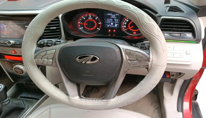 2021 Mahindra XUV300 W8 (O) 1.5 DIESEL, Diesel, Manual, 93,000 km, interior