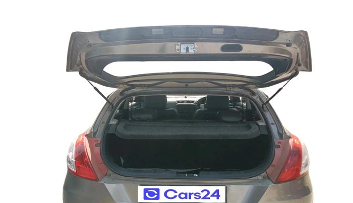 2016 Maruti Swift VXI, Petrol, Manual, 1,71,430 km, exterior