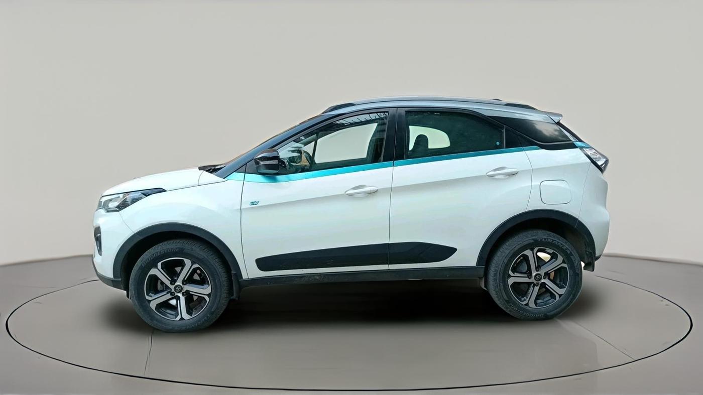 2022 Tata NEXON EV XZ PLUS, Electric, Automatic, 1,26,100 km, exterior