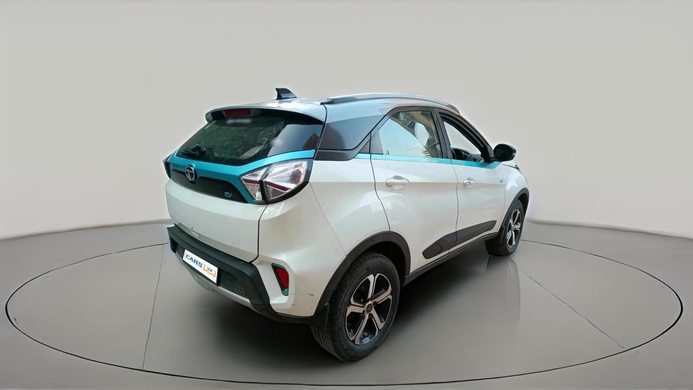 2022 Tata NEXON EV XZ PLUS, Electric, Automatic, 1,26,100 km, exterior