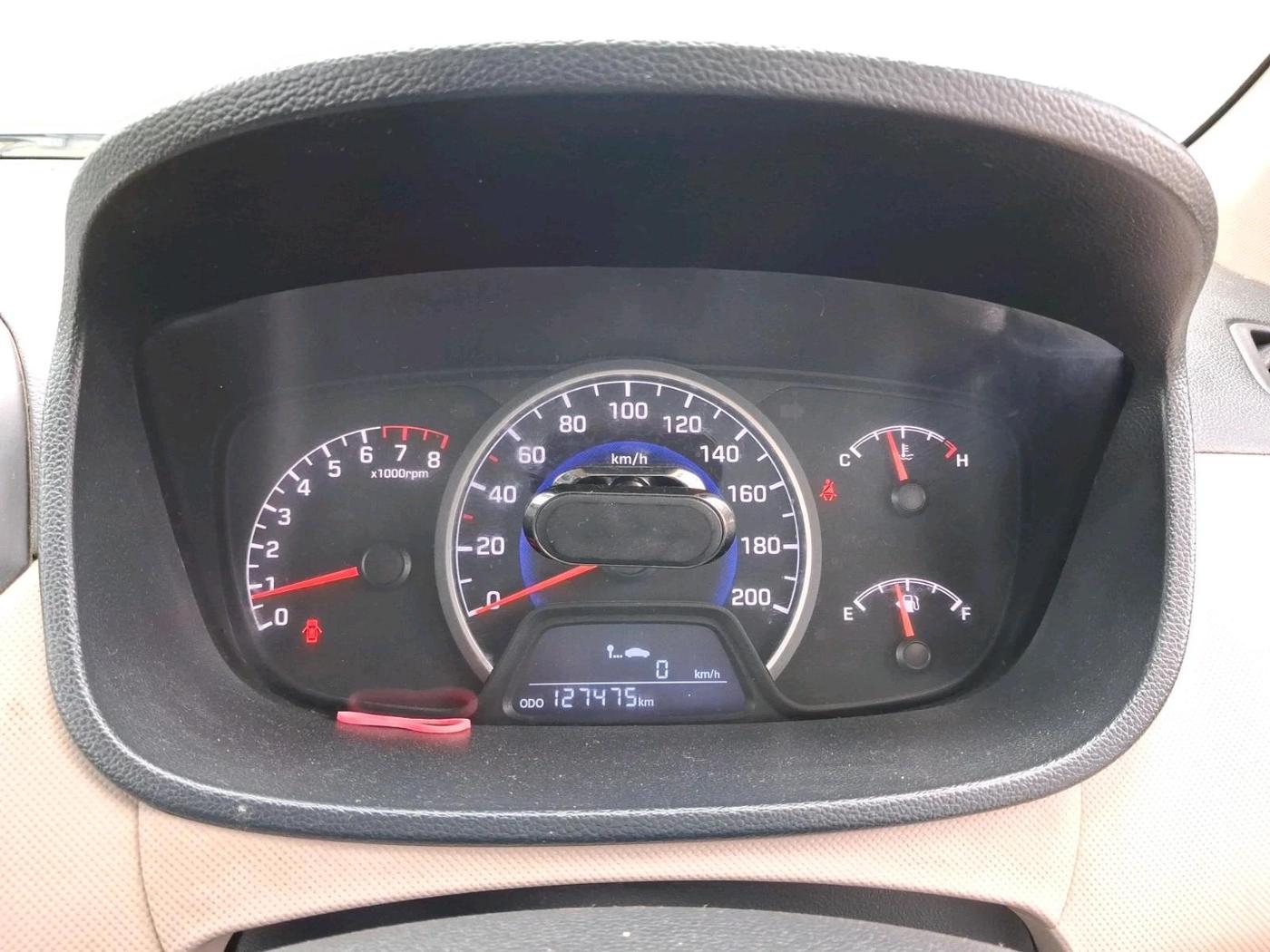 2018 Hyundai Grand i10 SPORTZ 1.2 KAPPA VTVT, CNG, Manual, 1,27,475 km, interior