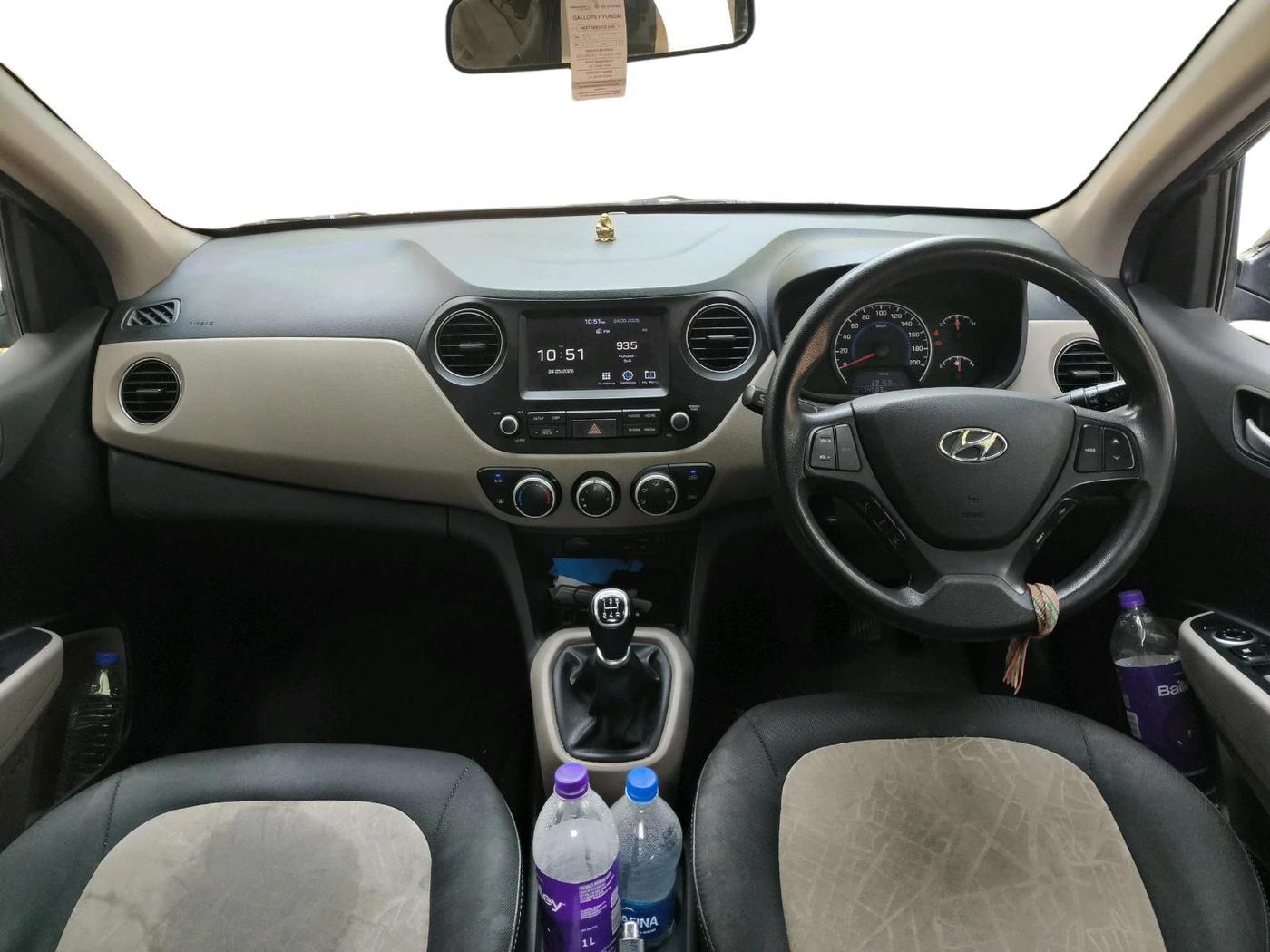2017 Hyundai Grand i10 SPORTZ (O) 1.2 KAPPA VTVT, Petrol, Manual, 75,750 km, interior