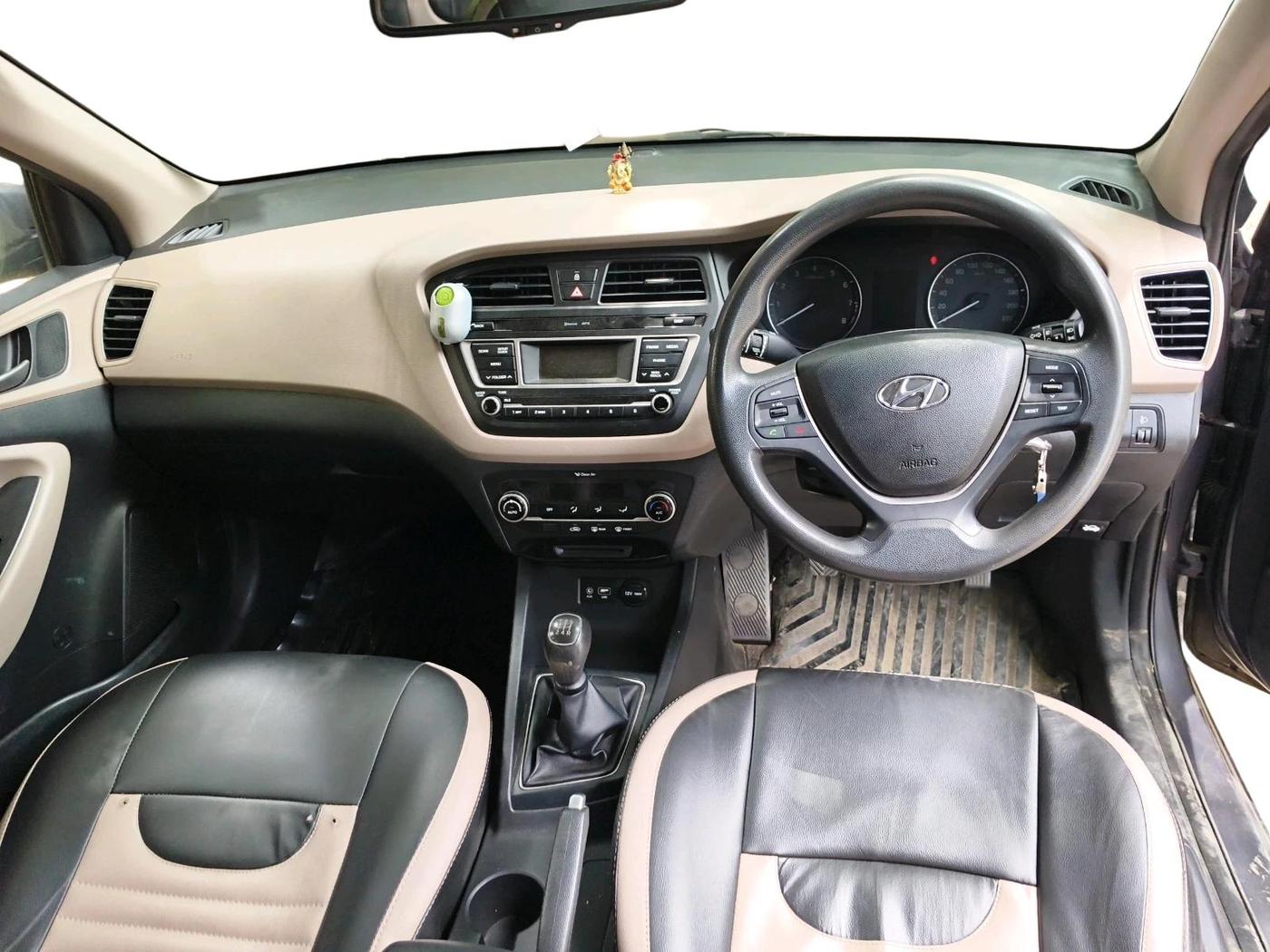 2016 Hyundai Elite i20 SPORTZ 1.2, Petrol, Manual, 44,052 km, interior