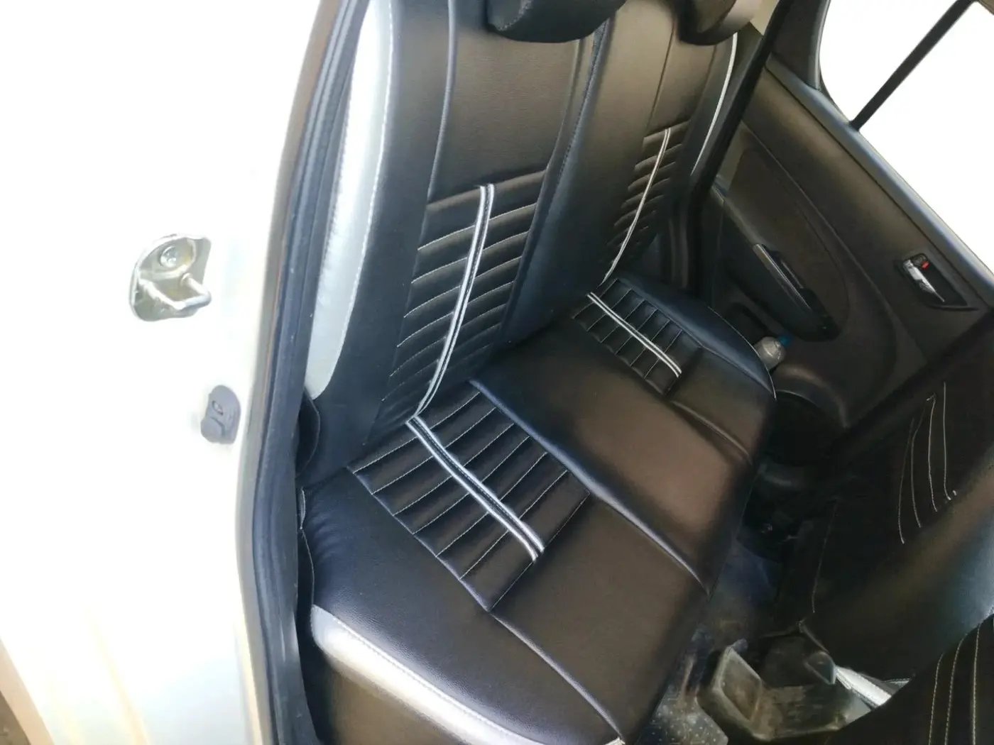 2016 Maruti Swift VXI, Petrol, Manual, 24,618 km, interior