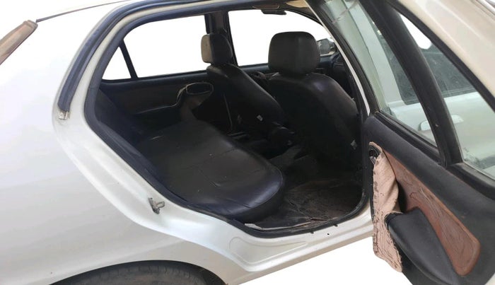 2016 Tata Indigo ECS LX CR4, Diesel, Manual, 1,17,585 km, interior