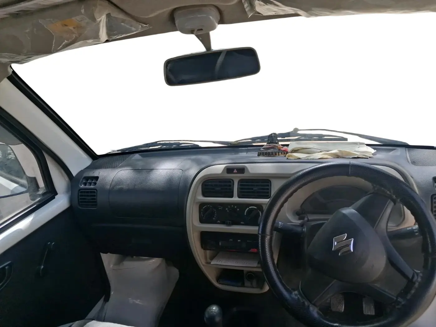 2023 Maruti Eeco 5 STR AC CNG, CNG, Manual, 61,963 km, interior