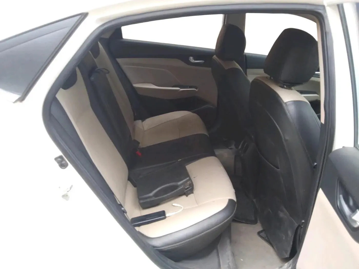 2017 Hyundai Verna 1.6 CRDI SX + AT, Diesel, Automatic, 95,000 km, interior