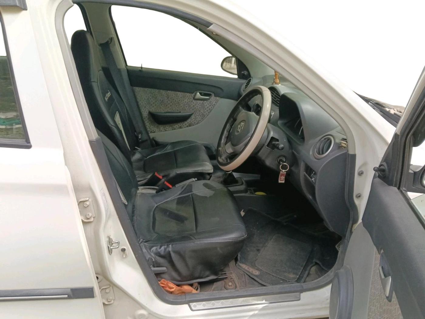 2016 Maruti Alto 800 LXI, CNG, Manual, 67,931 km, interior