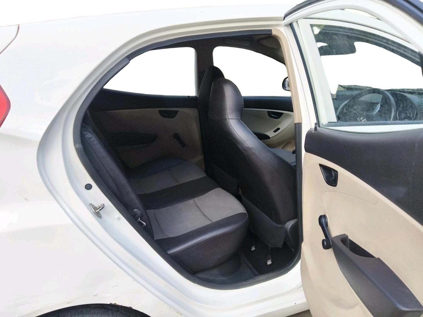 2012 Hyundai Eon MAGNA +, Petrol, Manual, 59,512 km, interior