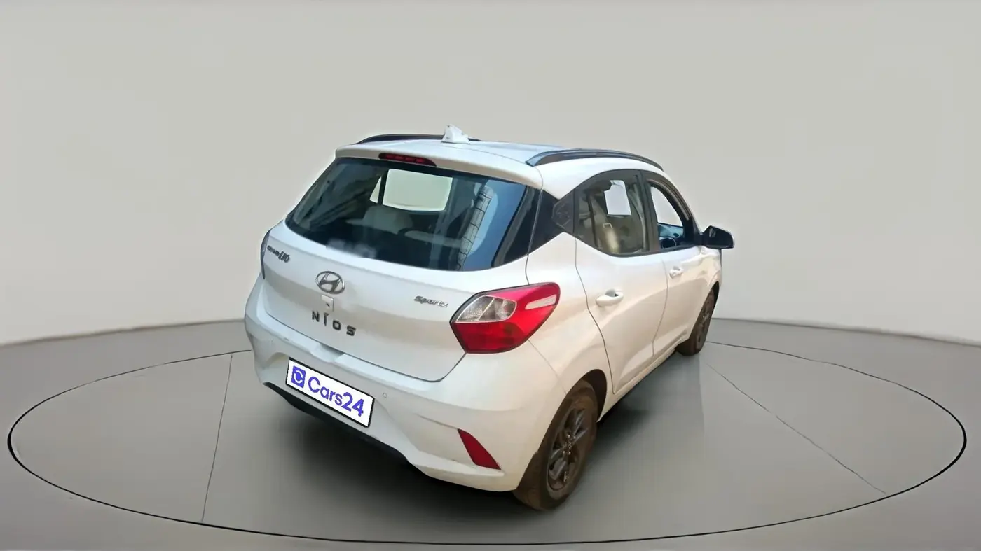 2021 Hyundai GRAND I10 NIOS SPORTZ 1.2 KAPPA VTVT, Petrol, Manual, 39,000 km, exterior