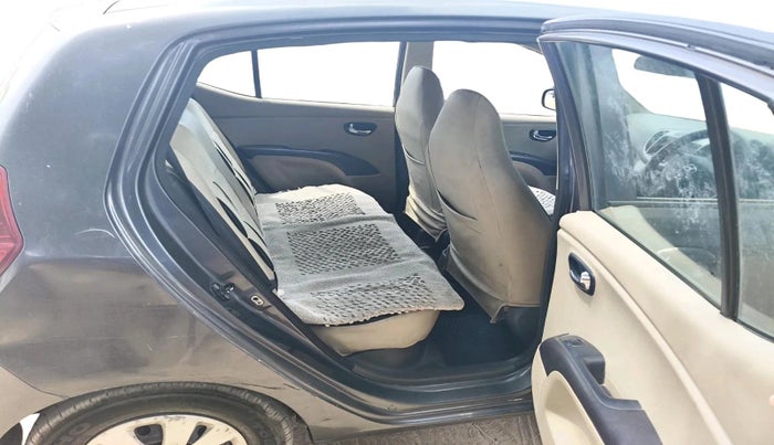 2011 Hyundai i10 MAGNA 1.1, Petrol, Manual, 38,155 km, interior
