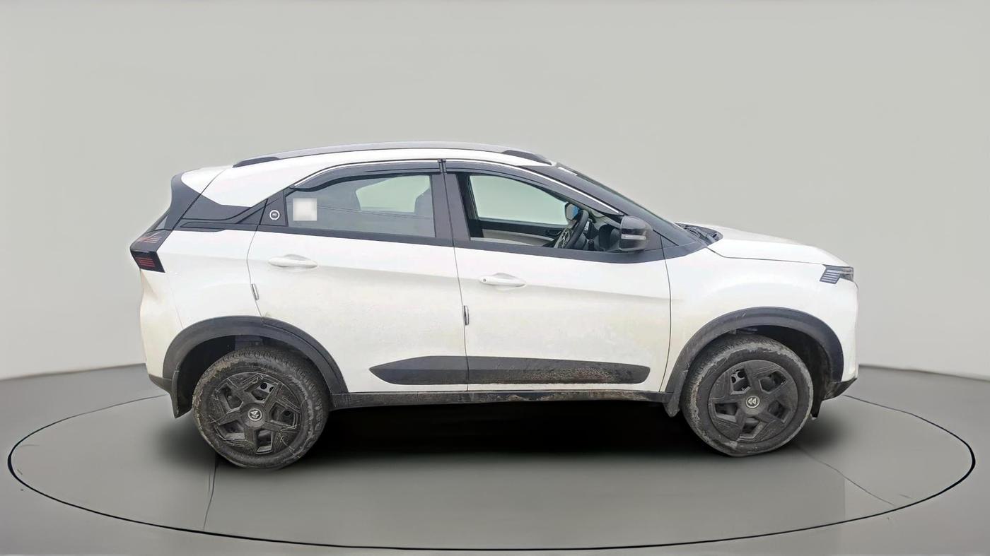 2026 Tata NEXON Pure Plus 1.2 iCNG 6MT, CNG, Manual, 954 km, exterior