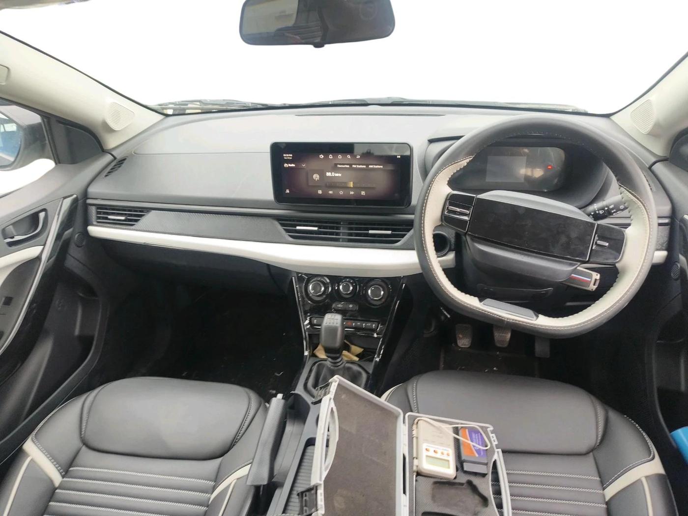 2026 Tata NEXON Pure Plus 1.2 iCNG 6MT, CNG, Manual, 954 km, interior