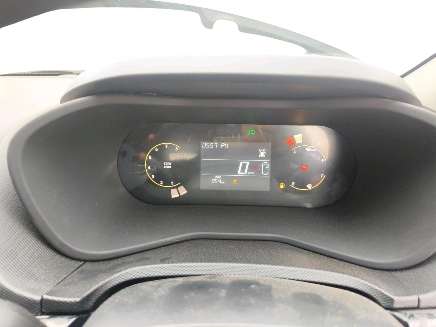 2026 Tata NEXON Pure Plus 1.2 iCNG 6MT, CNG, Manual, 954 km, interior