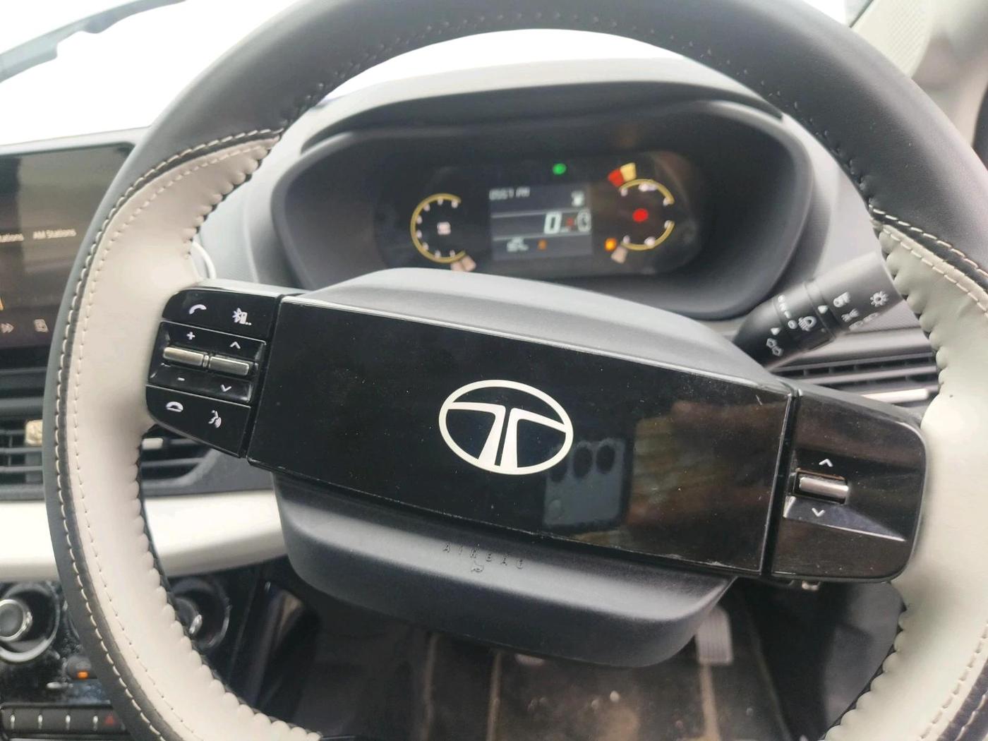 2026 Tata NEXON Pure Plus 1.2 iCNG 6MT, CNG, Manual, 954 km, interior