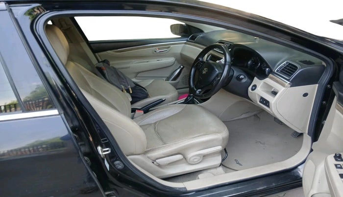 2019 Maruti Ciaz ALPHA  AT 1.5 SHVS PETROL, Petrol, Automatic, 54,891 km, interior