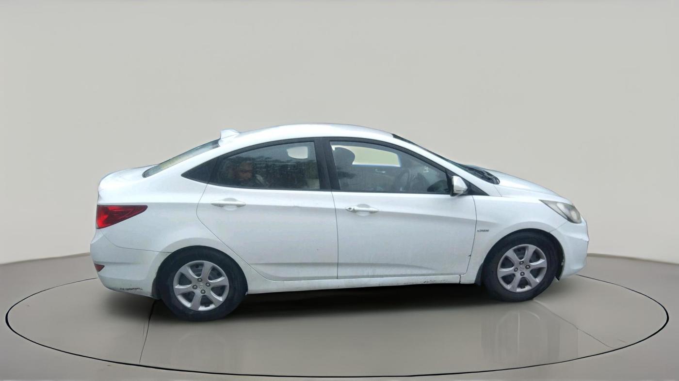 2013 Hyundai Verna FLUIDIC 1.6 CRDI EX, Diesel, Manual, 95,138 km, exterior