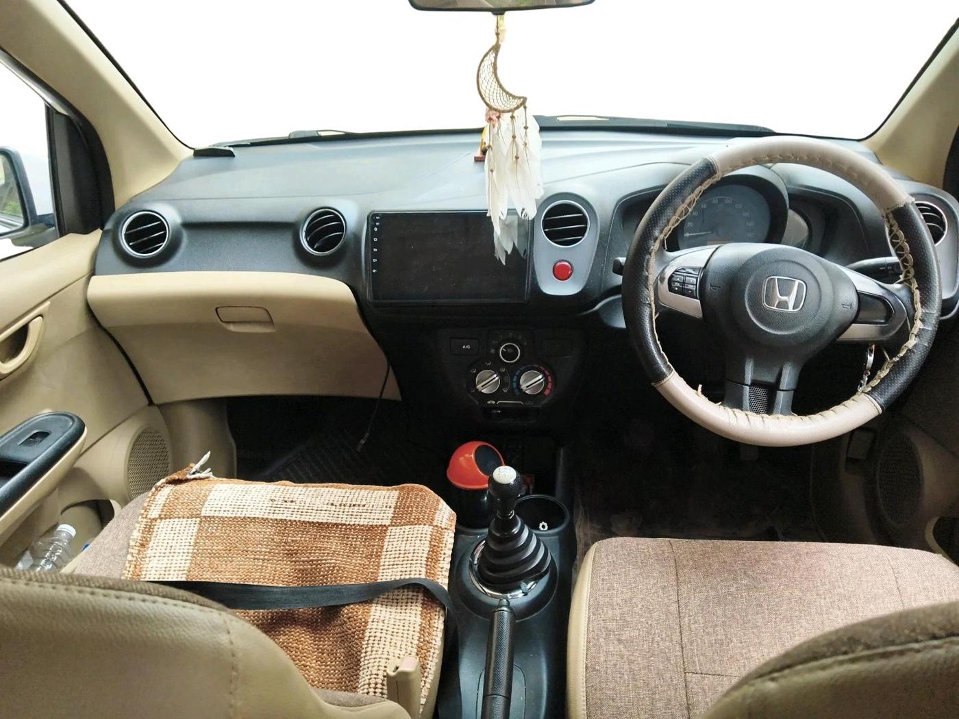 2015 Honda Amaze 1.2L I-VTEC S, Petrol, Manual, 74,793 km, interior