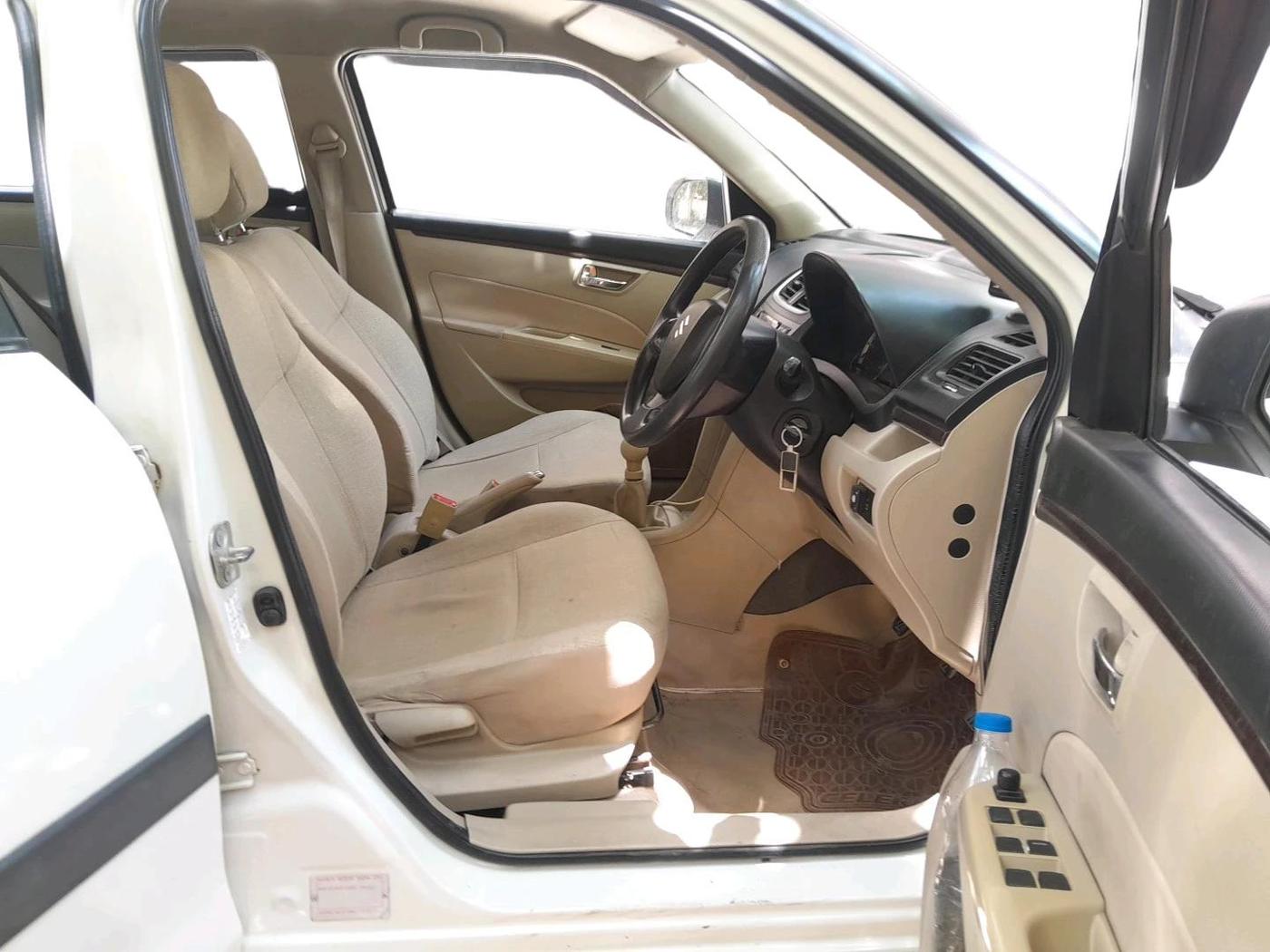 2016 Maruti Swift Dzire VXI, CNG, Manual, 1,10,617 km, interior