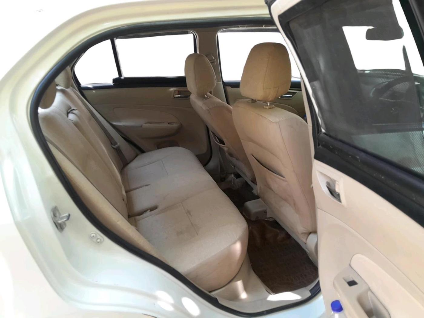 2016 Maruti Swift Dzire VXI, CNG, Manual, 1,10,617 km, interior