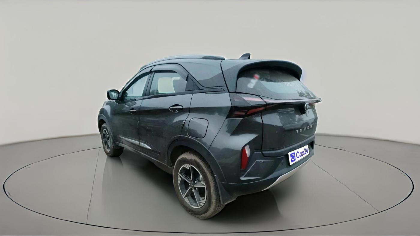 2025 Tata NEXON CREATIVE+ SUNROOF AMT 1.2 PETROL, Petrol, Automatic, 17,672 km, exterior