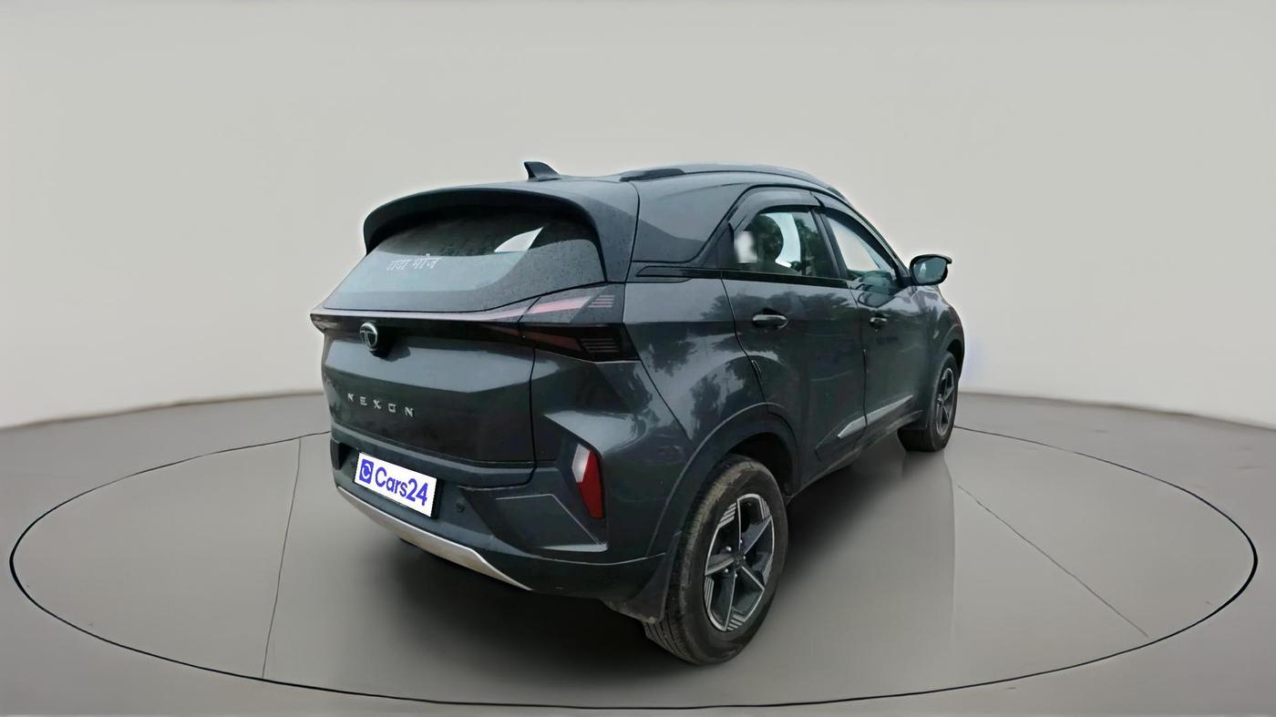 2025 Tata NEXON CREATIVE+ SUNROOF AMT 1.2 PETROL, Petrol, Automatic, 17,672 km, exterior